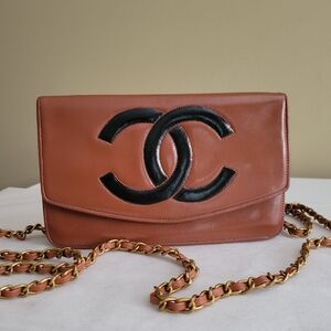 Chanel Timeless Tan Crossbody Wallet w Chain Bag